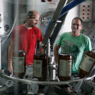 η φρέσκια μπύρα της χίου