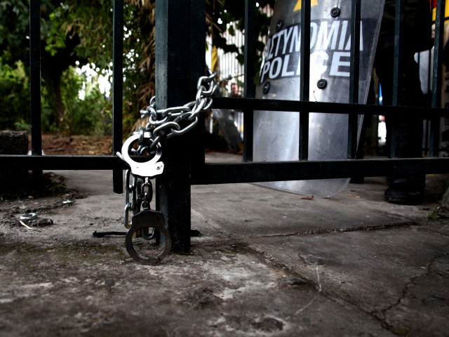 Τώρα έξω από την ΕΡΤ