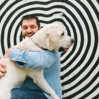 Ο Ερμής τρώει οτιδήποτε προσγειωθεί στο πιάτο του