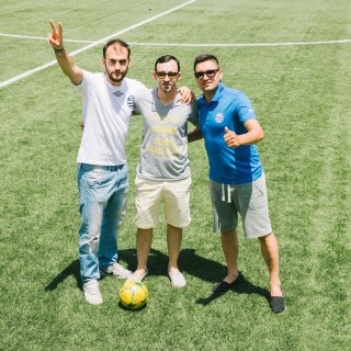 Ο Λεωνίδας, ο Αλέξης και ο Αποστόλης ήπιαν τσίπουρο μέσα στο Mineirao Belo Horizonte