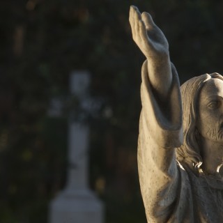 Η ζωή εν τάφω