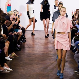 Τι μας είπε το Λονδίνο με την Εβδομάδα Μόδας του