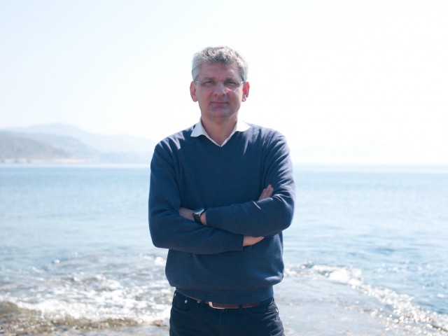 Έχω έναν ξάδερφο που σχεδίασε το Toyota Yaris