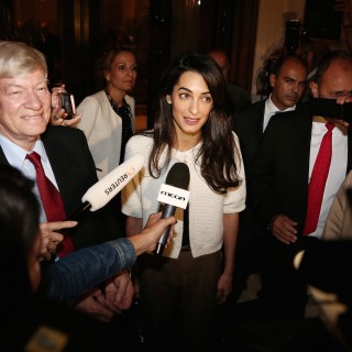 Πιστεύετε ότι θα βοηθήσει ή όχι η Αμάλ Αλαμουντίν το ζήτημα της επιστροφής των γλυπτών του Παρθενώνα;