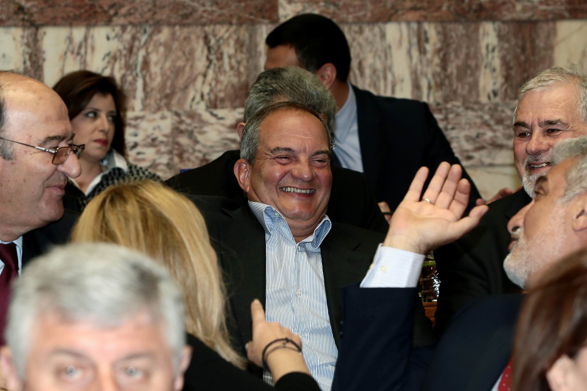 Γιατί ο Καραμανλής έφυγε νωρίς από τη συνεδρίαση της ΚΟ της ΝΔ