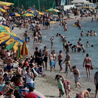 Ένα «ολοκαίνουριο» mixtape Vol.2