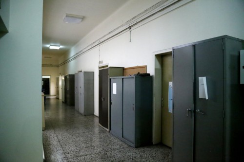 Υπάλληλος γιαούρτωσε το διευθυντή του στο ΙΚΑ Βόλου