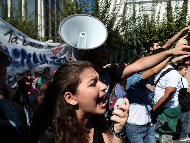 Μια σύλληψη και τέσσερις προσαγωγές έγιναν μετά την ολοκλήρωση του μαθητικού – φοιτητικού συλλαλητηρίου