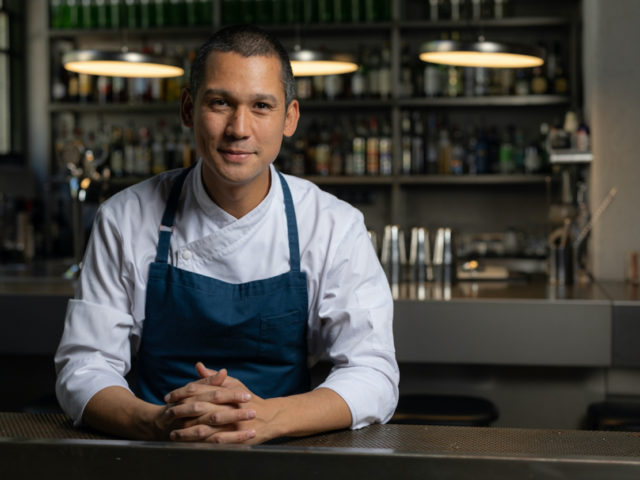 Ο Σωτήρης Κοντιζάς Woltάρει μαζί σου και σου προτείνει τα πιο λαχταριστά delivery