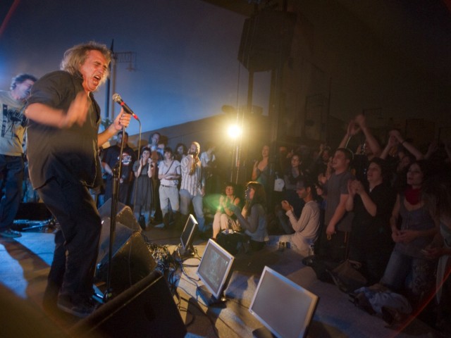 Σωκράτης Μάλαμας, Θανάσης Παπακωνσταντίνου, Γιάννης Αγγελάκας στο Volume Festival