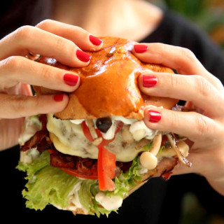 Garden4: Στον Χολαργό ξέρουν πως πρέπει να είναι το σωστό burger