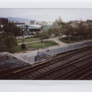 Εκεί που βλέπετε τα δεντράκια κάποτε γλένταγε όλη η χορευτική σκηνή της Αθήνας