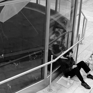 Τι πλούσια πόλη, τι φτωχή, παντού υπάρχουν άστεγοι