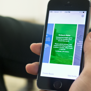 Το Facebook λέει «ναι» στην ανωνυμία αλλά με τους όρους του