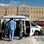 Το νοσοκομείο «Υγεία» περιθάλπτει τους Σύρους απεργούς πείνας στο Σύνταγμα