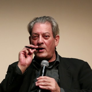 Τα σταράτα λόγια (και το ηλεκτρονικό τσιγάρο) του Πολ Όστερ