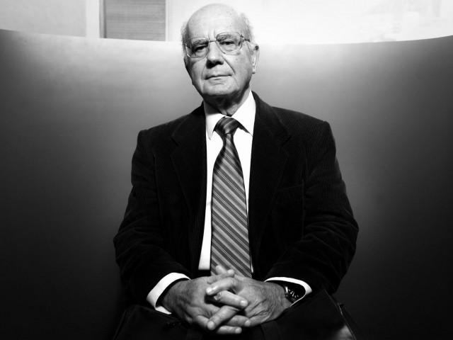 Ηλίθιοι, συμφεροντολόγοι και λοβοτομημένοι