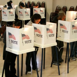 Οι Αμερικανοί ψηφίζουν για τα μέλη του Κογκρέσου