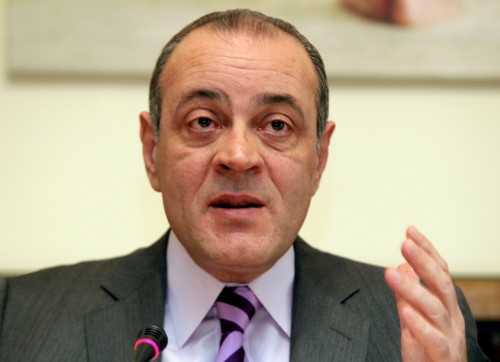 Ανακοίνωση-απάντηση του Δημήτρη Δασκαλόπουλου στο σημερινό πρωτοσέλιδο του Βήματος