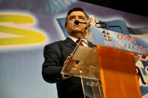 «Δεν παραιτούμαι», λέει ο Γιώργος Καρατζαφέρης