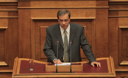 Δημοσίευμα βόμβα: Ο Γκίκας Χαρδούβελης έβγαζε τα λεφτά του στο εξωτερικό