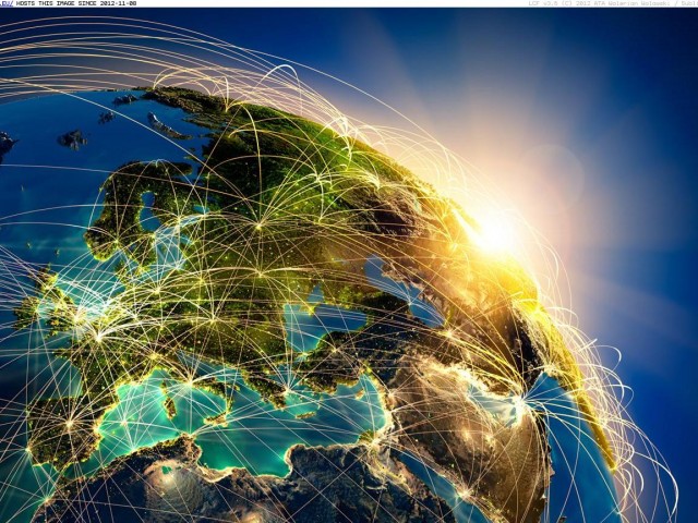 Γιατί «σκίζονται» οι εταιρείες να προσφέρουν ίντερνετ σε όλους;