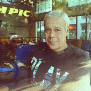 Ο Κώστας Μπαλταζάνης μετακόμισε στην άλλη πλευρά του Ατλαντικού για να ηχογραφήσει τον νέο προσωπικό του δίσκο