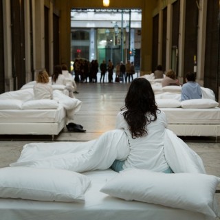 Φερνάντο Ρούμπιο: «Το θέατρο είναι ακόμα ένα μέσο όπου μπορούμε να κοιτάξουμε το εξαιρετικό, να βγούμε από το καθημερινό»