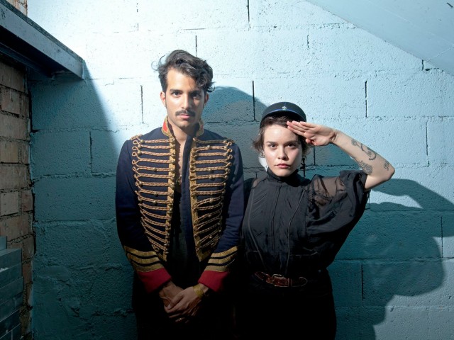 Ο πλανήτης Kadebostany στην Ελλάδα