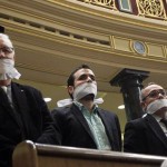 Νόμος Φίμωτρο στην Ισπανία απαγορεύει τη φωτογράφηση αστυνομίας και νομιμοποιεί τις κρατικές μαύρες λίστες