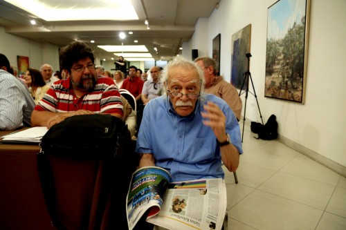 Στο νοσοκομείο ο Μανώλης Γλέζος