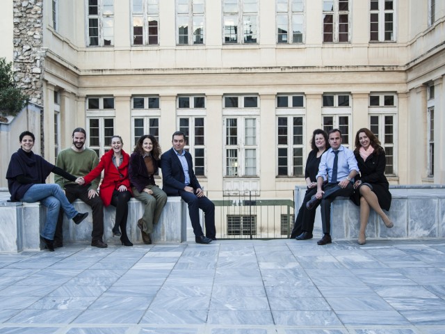 Αυτοί οι άνθρωποι σας προσφέρουν δωρεάν λύσεις στα προβλήματα σας