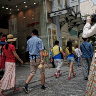 Ξεκίνησε σήμερα το εορταστικό ωράριο