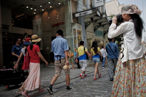 Ξεκίνησε σήμερα το εορταστικό ωράριο
