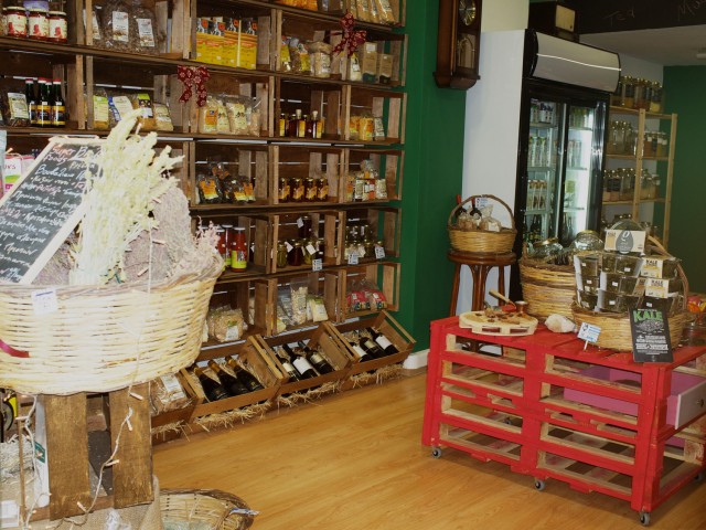 Στο Groceristas θα βρεις μπίρα από μανιτάρια και αφροδισιακές παπαρδέλες