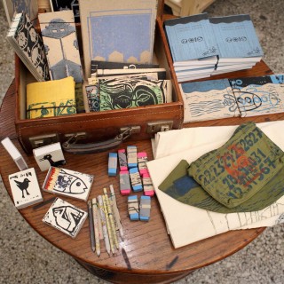 H Πατ Κιουτ Προνταξιονς φτιάχνει αυτά τα υπέροχα χειροποίητα μπιχλιμπίδια