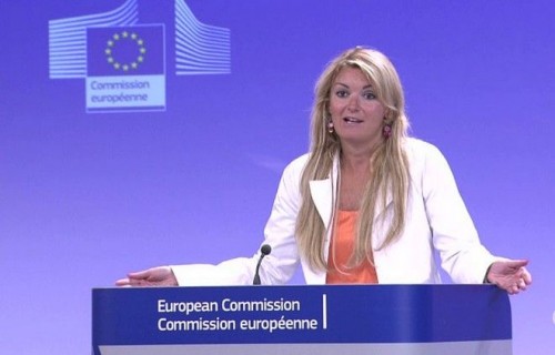 Κομισιόν: Μοναδικό σενάριο για την ΕΕ η παραμονή της Ελλάδας στο ευρώ