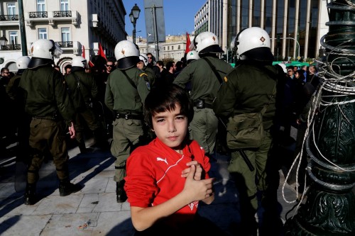 Περίπου 7 εκατομμύρια παιδιά στερούνται την ελευθερία τους