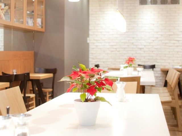 Ένα εστιατόριο στη Θεσσαλονίκη βασίζεται στην παλιομοδίτικη ηθική των παππούδων μας