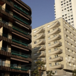 Βουτιά θανάτου για πενταμελή οικογένεια – Είχαν εμμονή με θεωρίες συνωμοσίας για τον Covid