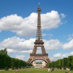 Μακελειό σε γαλλικό περιοδικό με δέκα νεκρούς