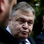 Βενιζέλος κατά Παπανδρέου: Δεν έχει δικαίωμα να διασπάσει την παράταξη