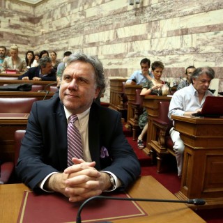 Κατρούγκαλος: Σε ένα μήνα θα επιστρέψουν στο Δημόσιο 2.500-3.500 υπάλληλοι που είχαν απολυθεί