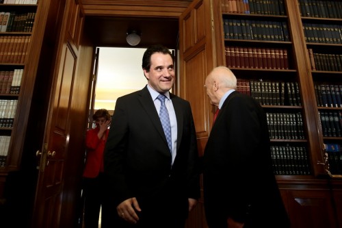 Ένα site μετράει πόσες μέρες δεν έχει φύγει ακόμα από τη χώρα ο Άδωνις Γεωργιάδης