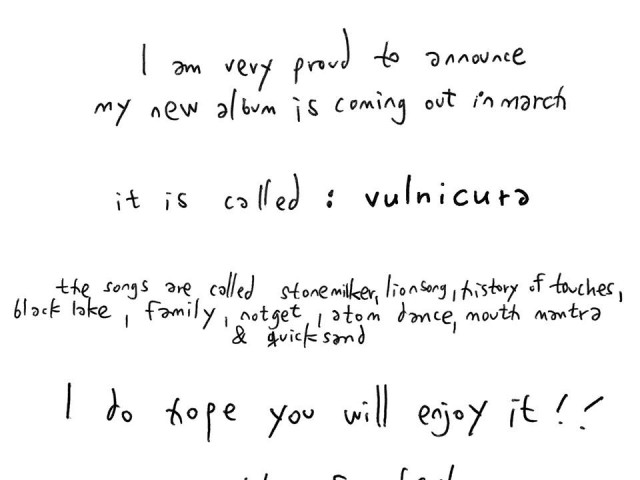 Σε ποια διάσημη τραγουδίστρια ανήκει το χειρόγραφο της εικόνας;