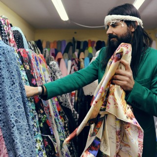 Ο πρίγκιπας του υφάσματος βρίσκεται στην οδό Περικλέους