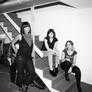 Sleater Kinney – No Cities To Love