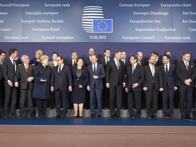 Σκληρές διαπραγματεύσεις για το πρόγραμμα γέφυρα