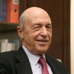 Σημίτης: Το πρόβλημα της Ευρωζώνης είναι ότι αποτελεί μία ατελή ένωση