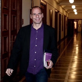 Βαρουφάκης: Εκτακτος φόρος στους έχοντες, αν κριθεί απαραίτητο